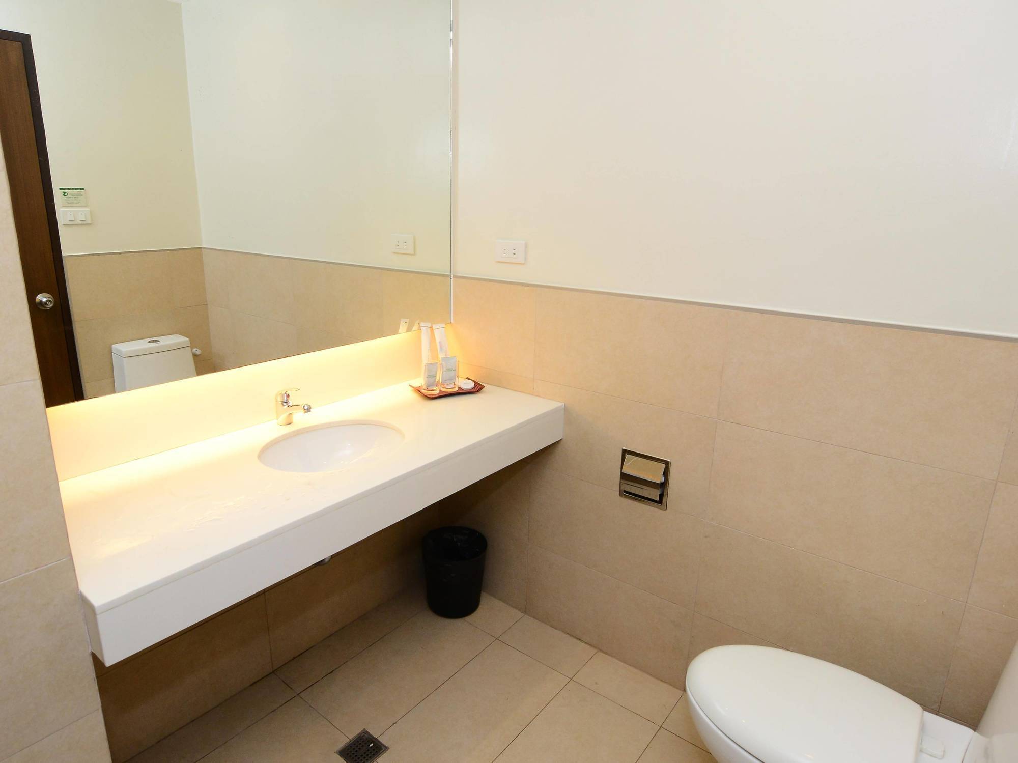 Ever O Business Hotel Zamboanga Exteriör bild