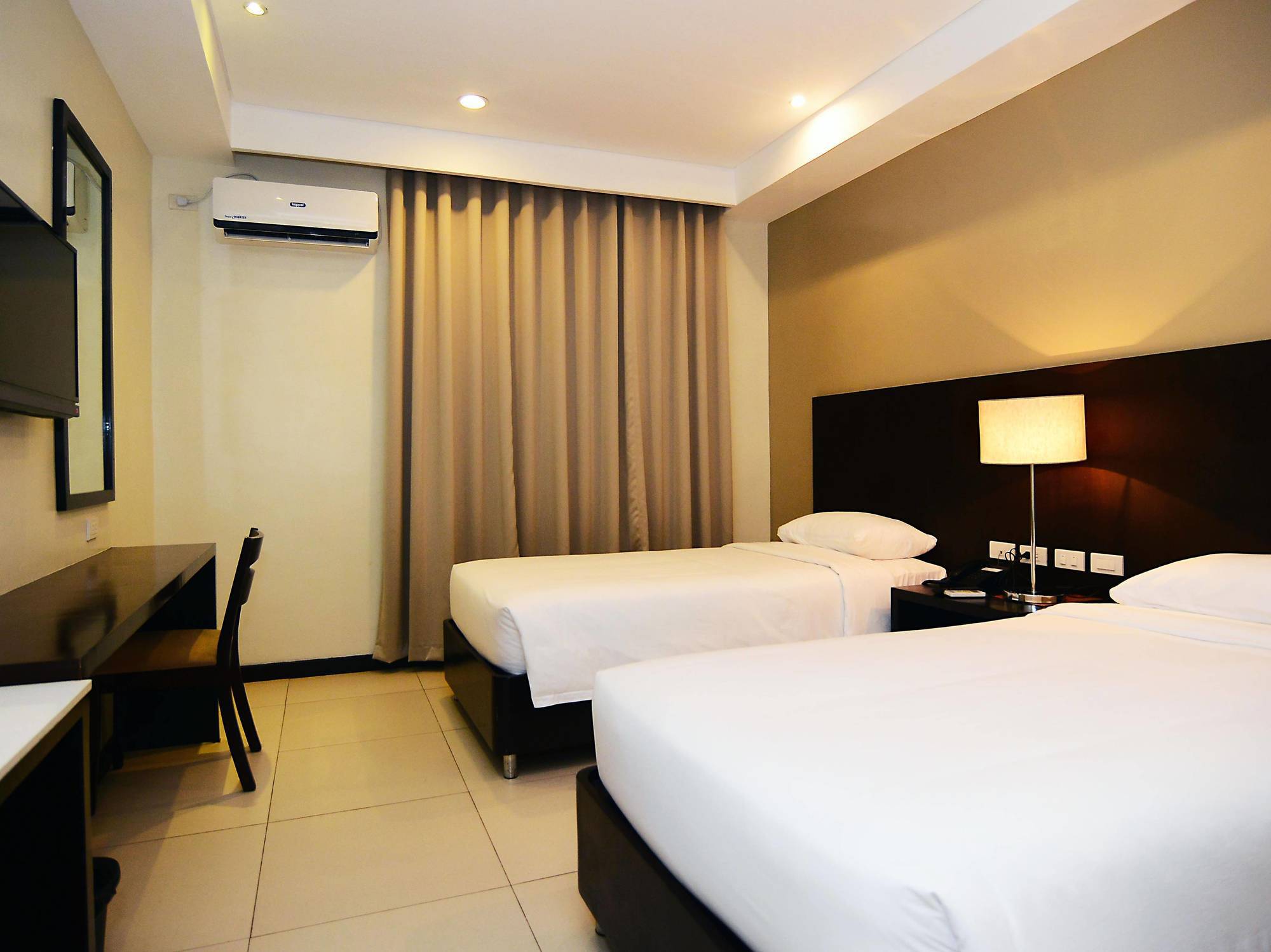 Ever O Business Hotel Zamboanga Exteriör bild
